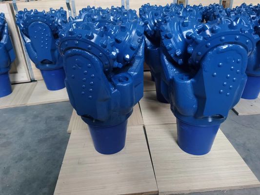 Norma ISO triconica di API And dell'inserzione del carburo di tungsteno dei taglienti di 215.9MM IADC537 Tci