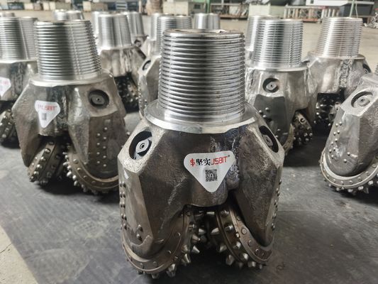 Fabbrica 12 pollici IADC537 Tricone Roller Cone Bit per la perforazione di pozzi di petrolio