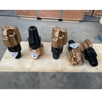 Fornitura di fabbrica Direttamente 3 lame 4 1/2 pollici 4.5 pollici 114 mm PDC Perforazione